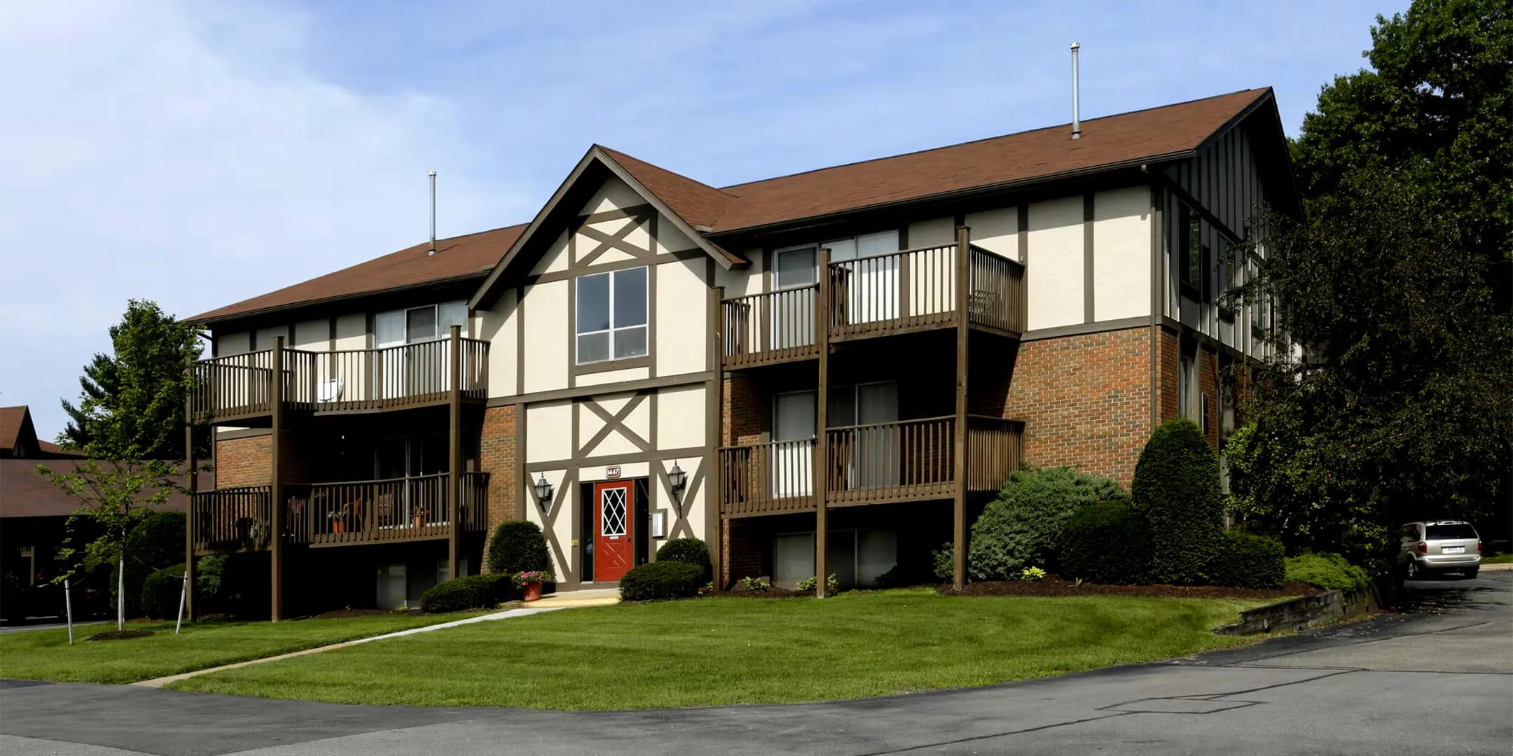 Sutton Club Apartments